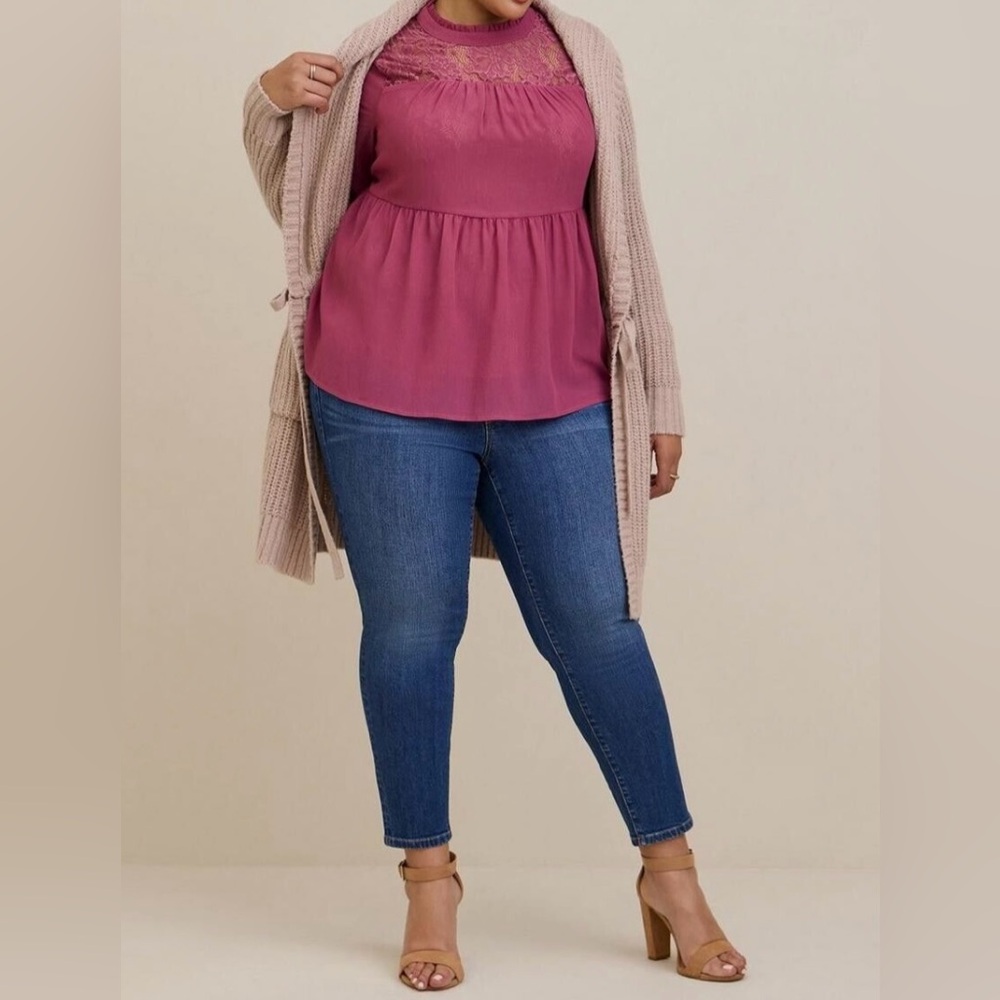 Torrid Women’s Chiffon over Lace Rose Pink top SZ 0/12/L - Picture 4 of 16